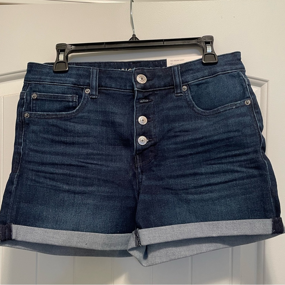 AE Low Rise Midi Shorts
